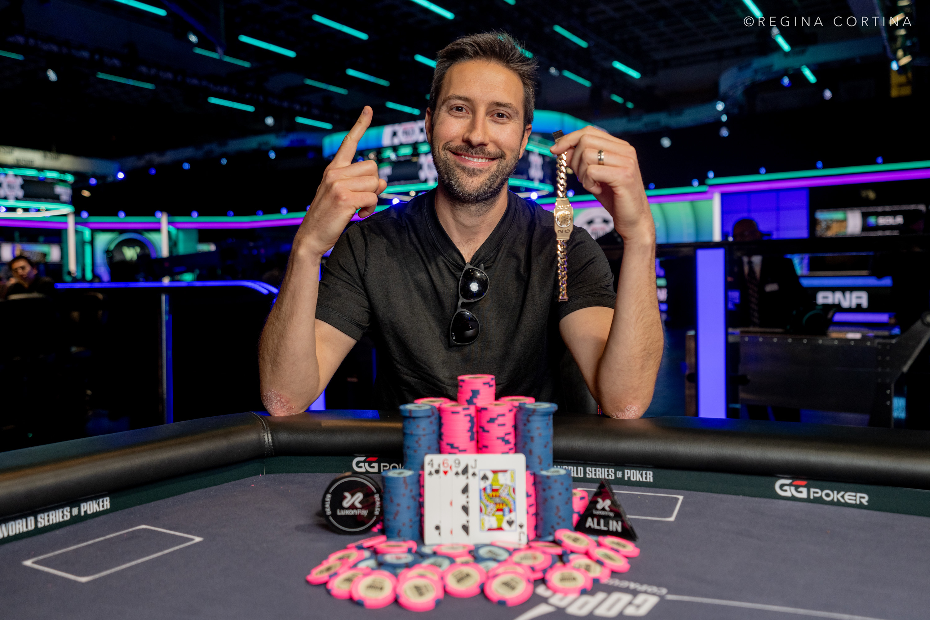 WSOP金腕带诞生！Cash King Shepsky斩获$1000 Mystery Bounty PLO - DG真人平台 - DG真人视讯