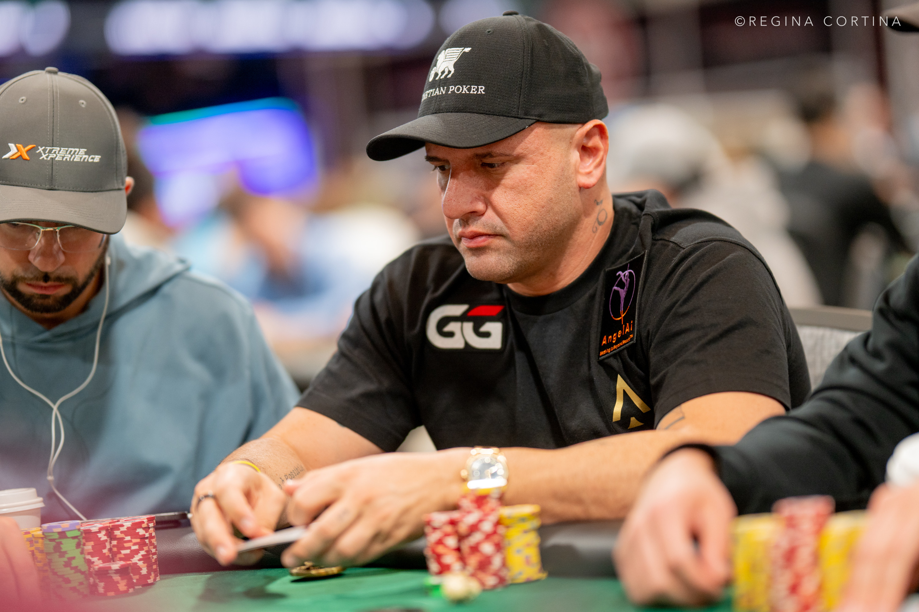 Mizrachi 的连冠梦想依旧在望：2026 WSOP 主赛事第4天的残酷洗牌 - DG视讯